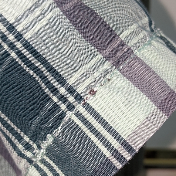 ⭐Hurley blue & gray plaid button up large - flaws - Picture 3 of 5